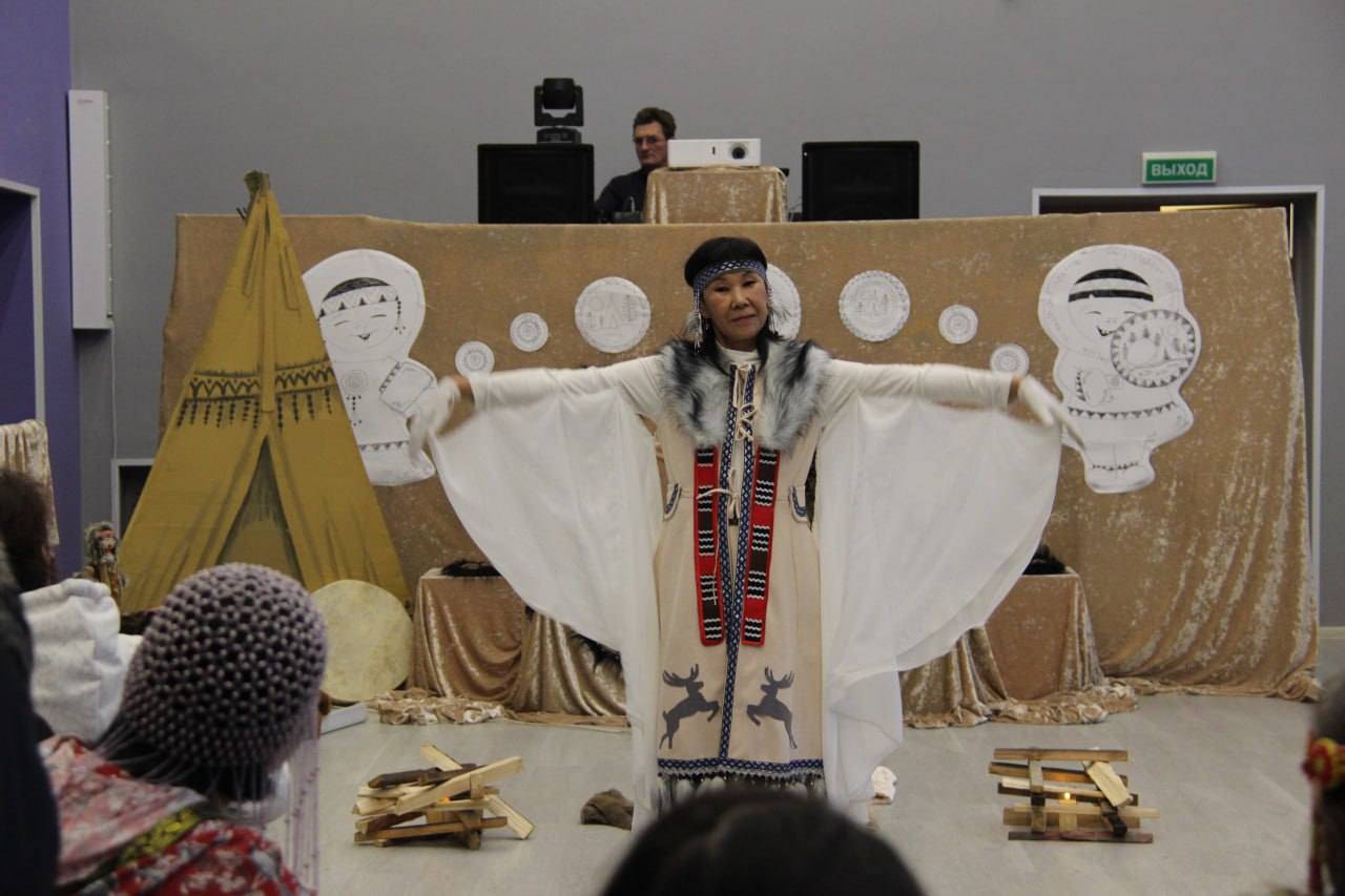 В Стекольном прошла встреча «Хранители семейных традиций» В Стекольном прошла встреча «Хранители семейных традиций»