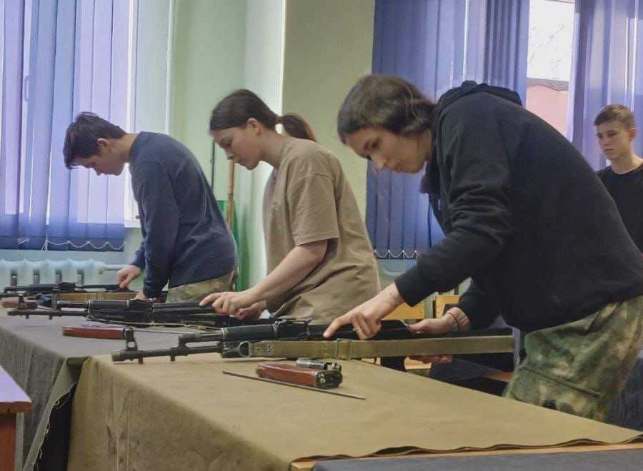 Городские соревнования по военно-спортивному многоборью прошли в Магадане Городские соревнования по военно-спортивному многоборью прошли в Магадане