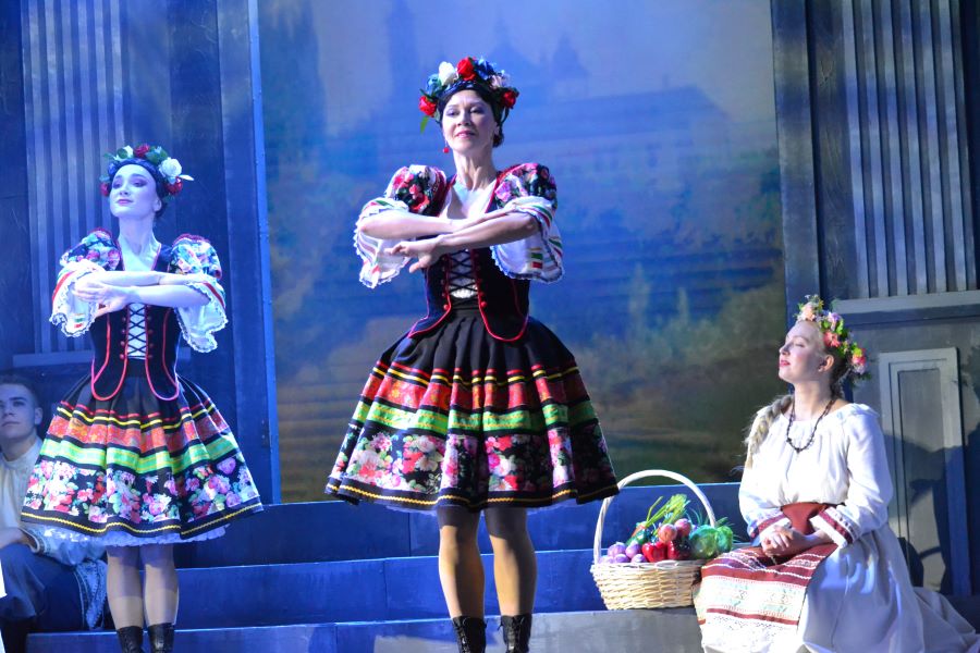 Премьера оперетты «Марица» прошла в Магадане Премьера оперетты «Марица» прошла в Магадане