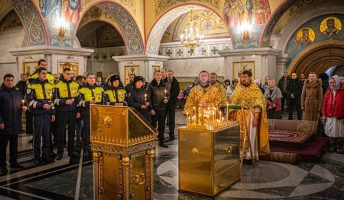 Память жертв дорожных происшествий почтили в храмах Колымы