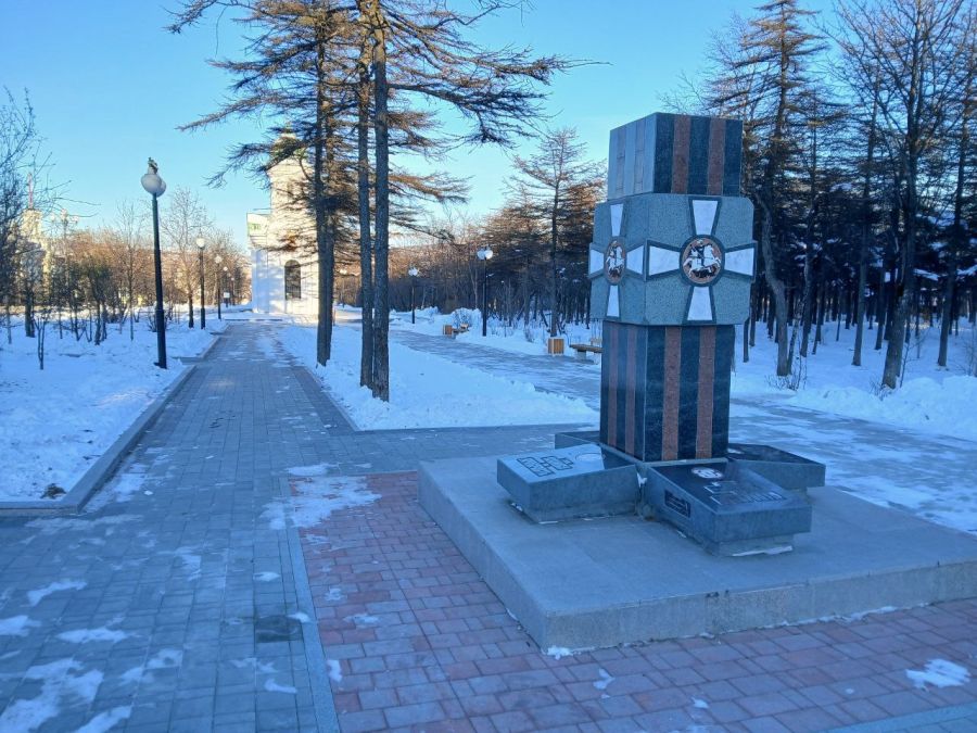 Новый мемориал оборудовали подсветкой на Аллее Памяти в Магадане Новый мемориал оборудовали подсветкой на Аллее Памяти в Магадане