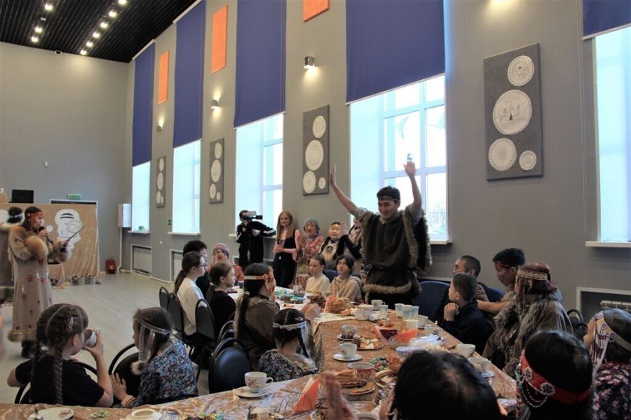 Хранители северных традиций собрались на дружескую встречу в поселке Стекольный на Колыме Хранители северных традиций собрались на дружескую встречу в поселке Стекольный на Колыме