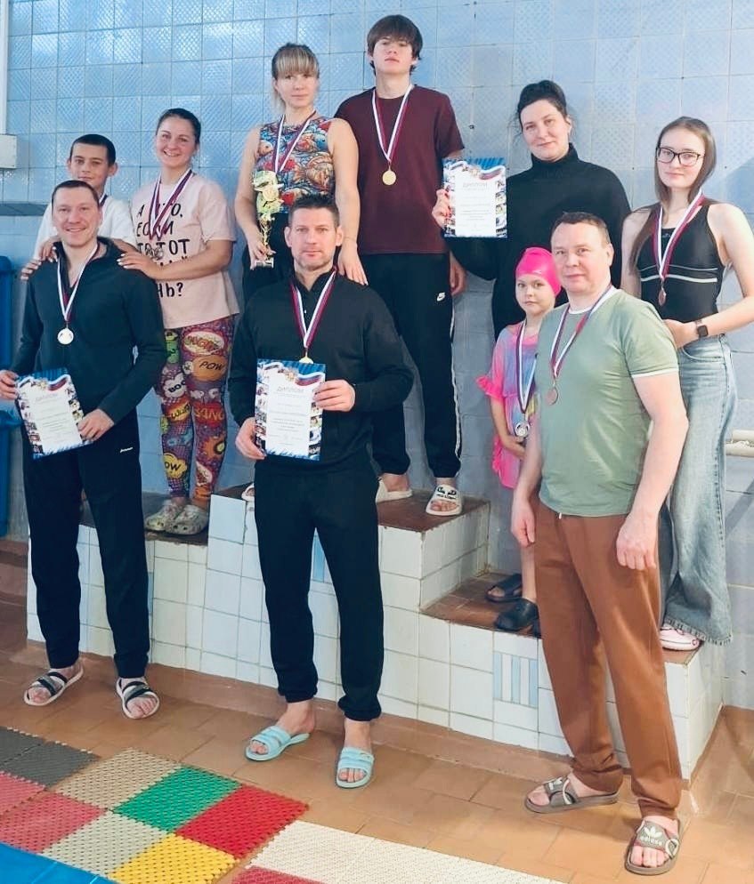 Ярко, драйвово и азартно проходит в Магадане городская спартакиада «Спортивная семья»