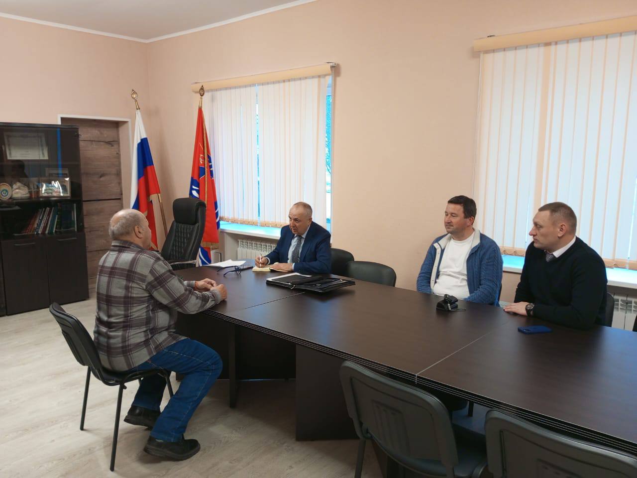 Юрий Гришан: Провёл прием по личным вопросам в поселке Эвенск