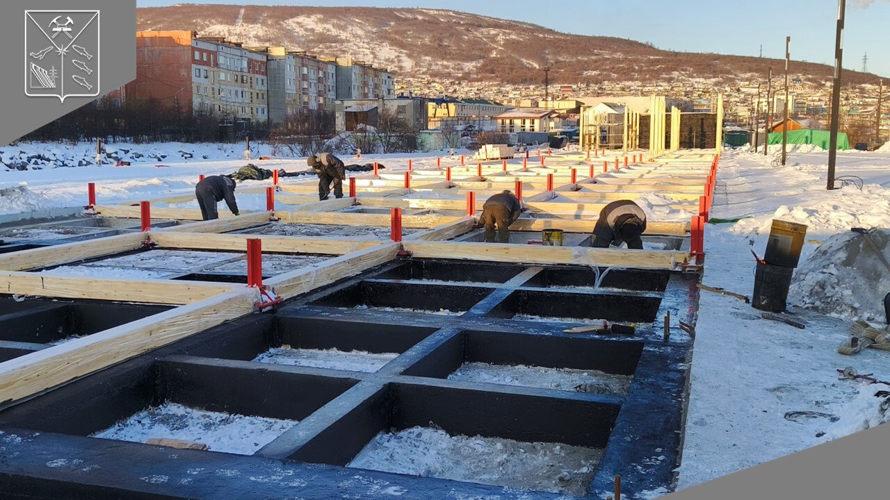 Продолжается благоустройство Магаданской площади в городе Магадане Продолжается благоустройство Магаданской площади в городе Магадане