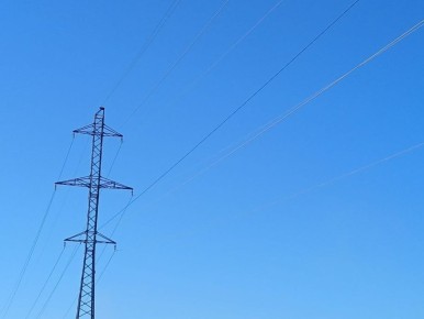 Специалисты повышают надежность электросетей в отдаленных районах Магаданской области