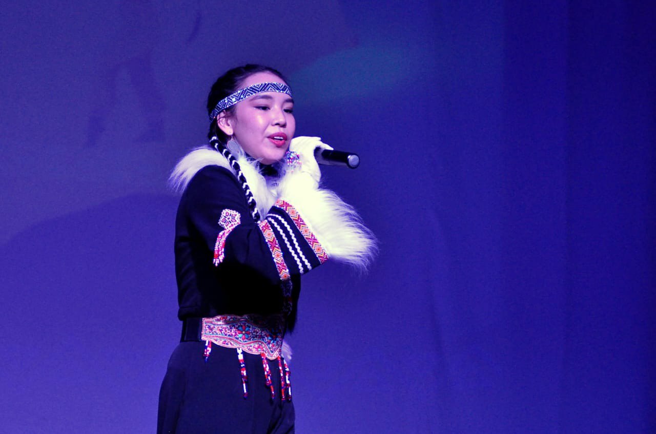 Магаданские артисты «Авландя» получили почетное звание «Народный самодеятельный коллектив» Магаданские артисты «Авландя» получили почетное звание «Народный самодеятельный коллектив»