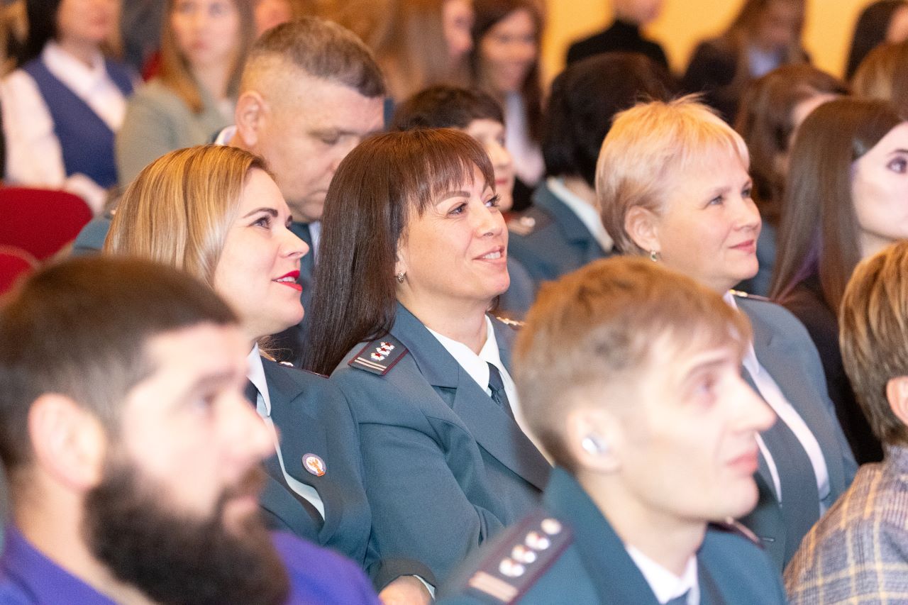 Сотрудники Управления федеральной налоговой службы региона отметили профессиональный праздник