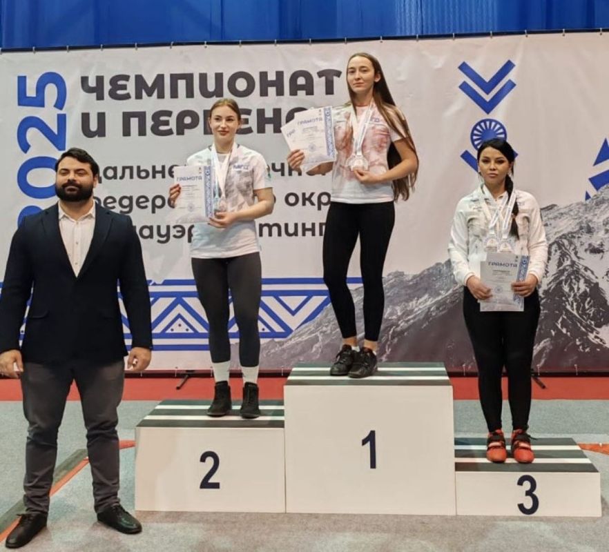 Колымчанка Снежана Щукина стала абсолютной чемпионкой в троеборье среди женщин на Чемпионате ДФО по пауэрлифтингу