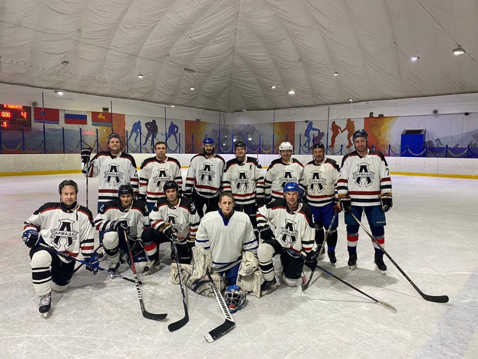 Юрий Гришан: Как уже писали в Магадане стартовали игры по хоккею с шайбой в рамках чемпиона «Ночной хоккейной лиги»