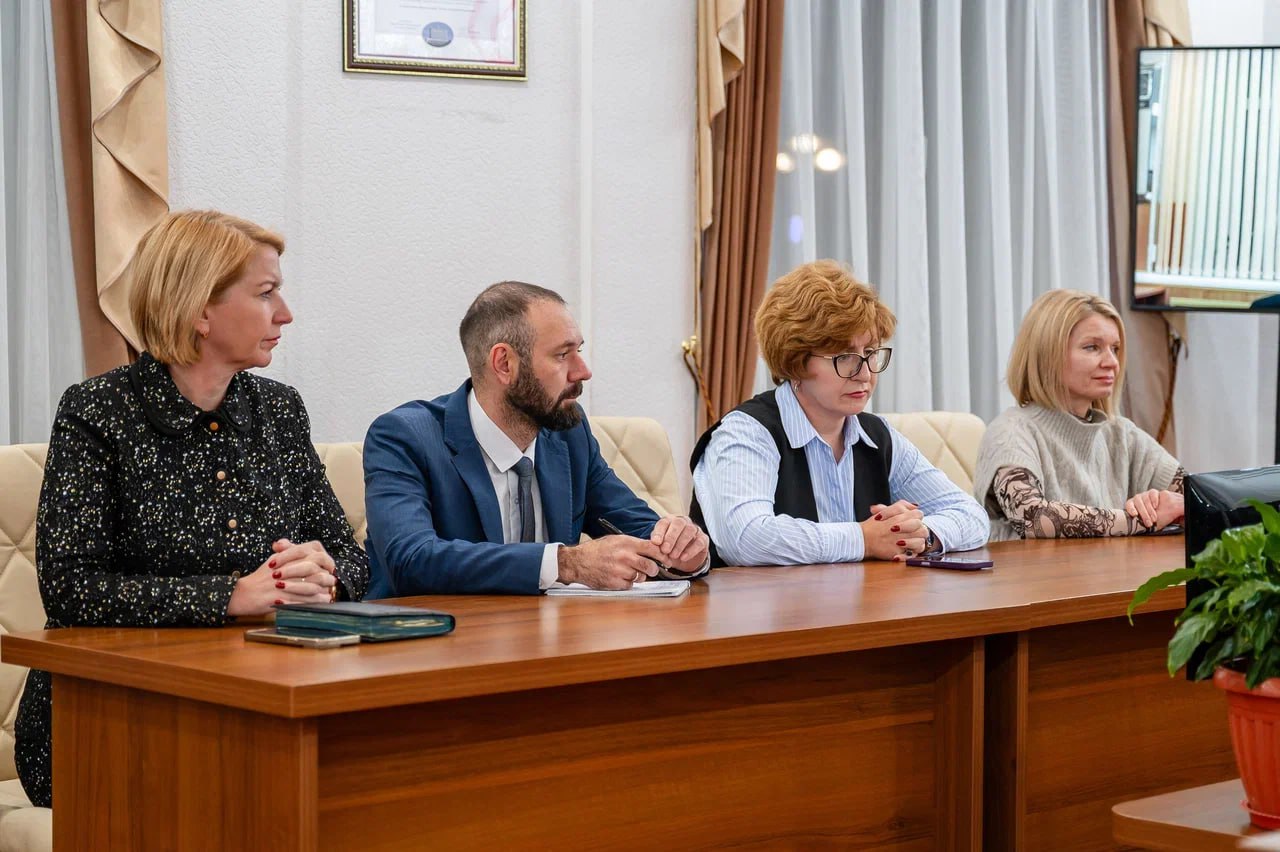 В Магадане чествовали лучших муниципальных служащих региона — 2025!