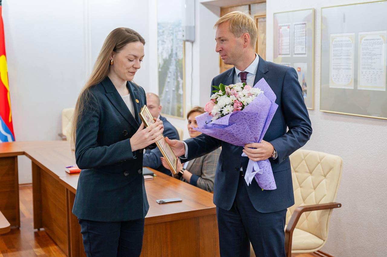 Лариса Поликанова: Сегодня наградили победителей областного конкурса «Лучший муниципальный служащий – 2025» Лариса Поликанова: Сегодня наградили победителей областного конкурса «Лучший муниципальный служащий – 2025»