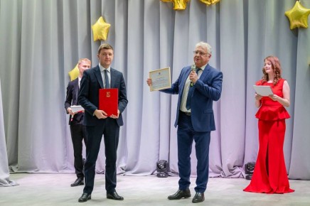  :  , ,       28      40 !