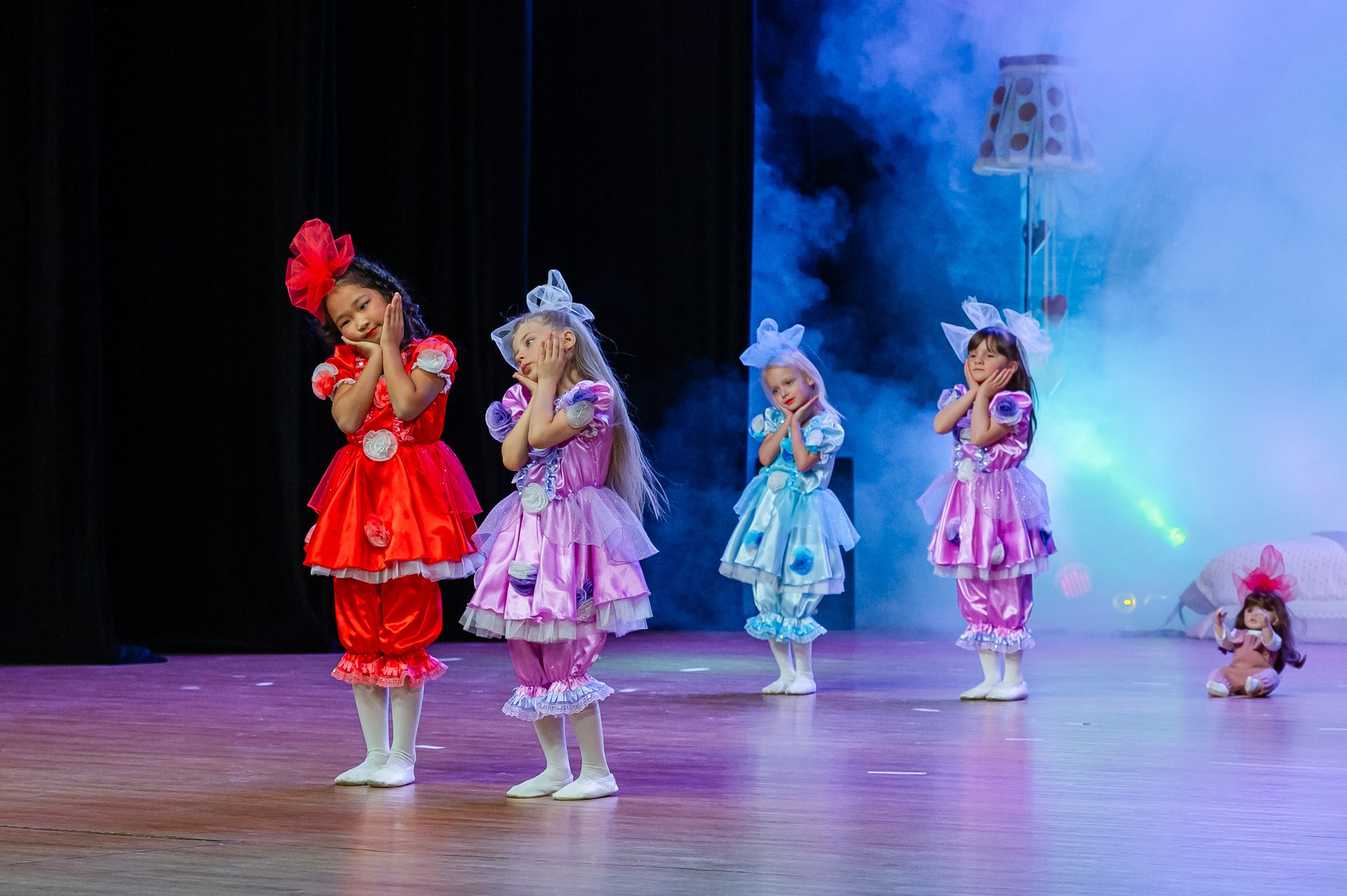 Колымская столица отмечает самый трогательный праздник – День матери Колымская столица отмечает самый трогательный праздник – День матери