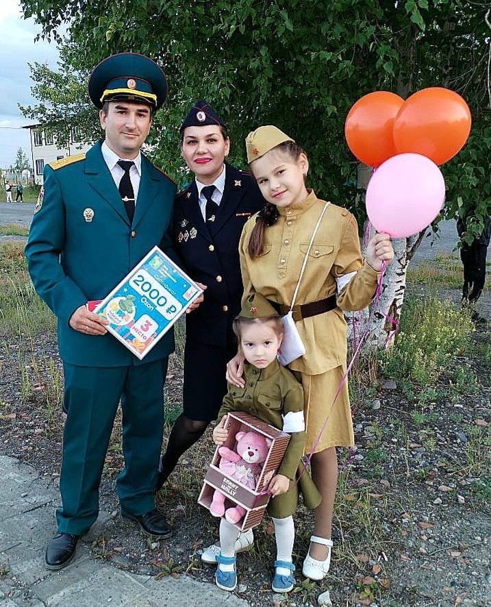 Ко Дню матери: фотокарточки сотрудниц органов внутренних дел Магаданской области и их замечательных деток Ко Дню матери: фотокарточки сотрудниц органов внутренних дел Магаданской области и их замечательных деток