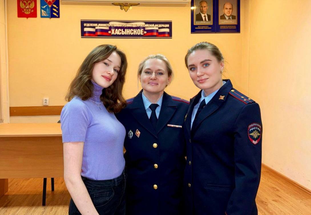 Ко Дню матери: фотокарточки сотрудниц органов внутренних дел Магаданской области и их замечательных деток Ко Дню матери: фотокарточки сотрудниц органов внутренних дел Магаданской области и их замечательных деток