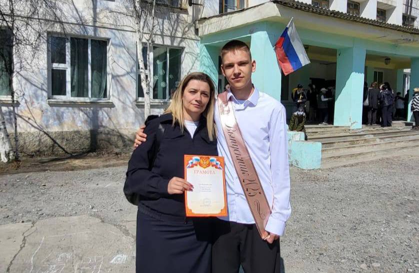 Ко Дню матери: фотокарточки сотрудниц органов внутренних дел Магаданской области и их замечательных деток Ко Дню матери: фотокарточки сотрудниц органов внутренних дел Магаданской области и их замечательных деток