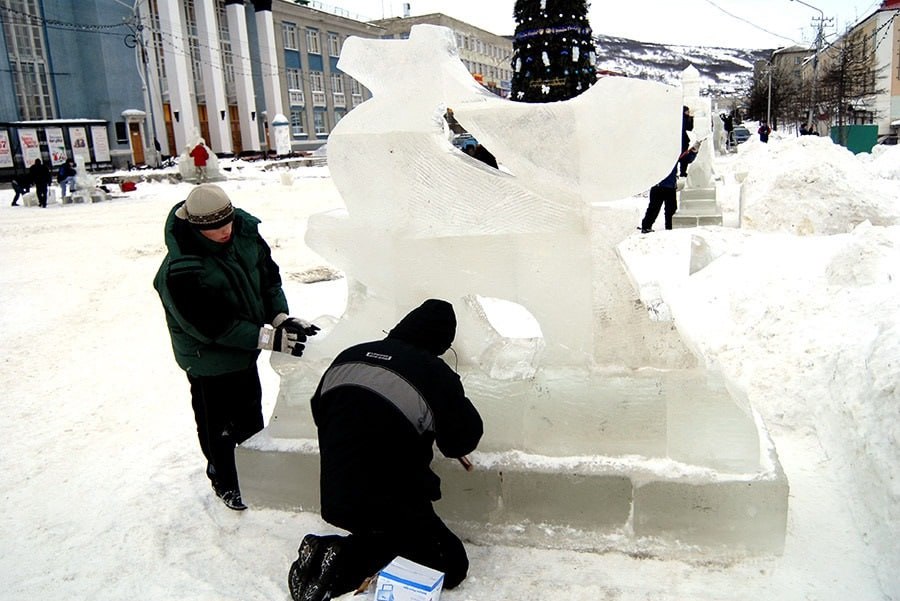 Первый конкурс ледовых скульптур «Магаданский хрусталь» проходил 18 лет назад
