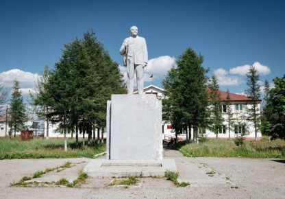 Площадь Ленина реконструируют с помощью местных материалов в Эвенске