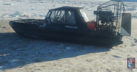 Аэролодку подключили для эвакуации больной колымчанки через реку Яну