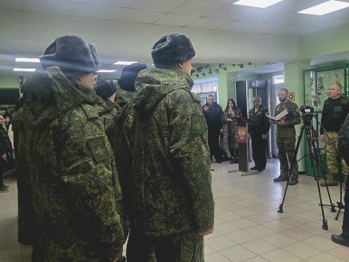 Павел Микряков: Пусть ваши родители с гордо поднятой головой смогут сказать: «Мой сын – защитник!»