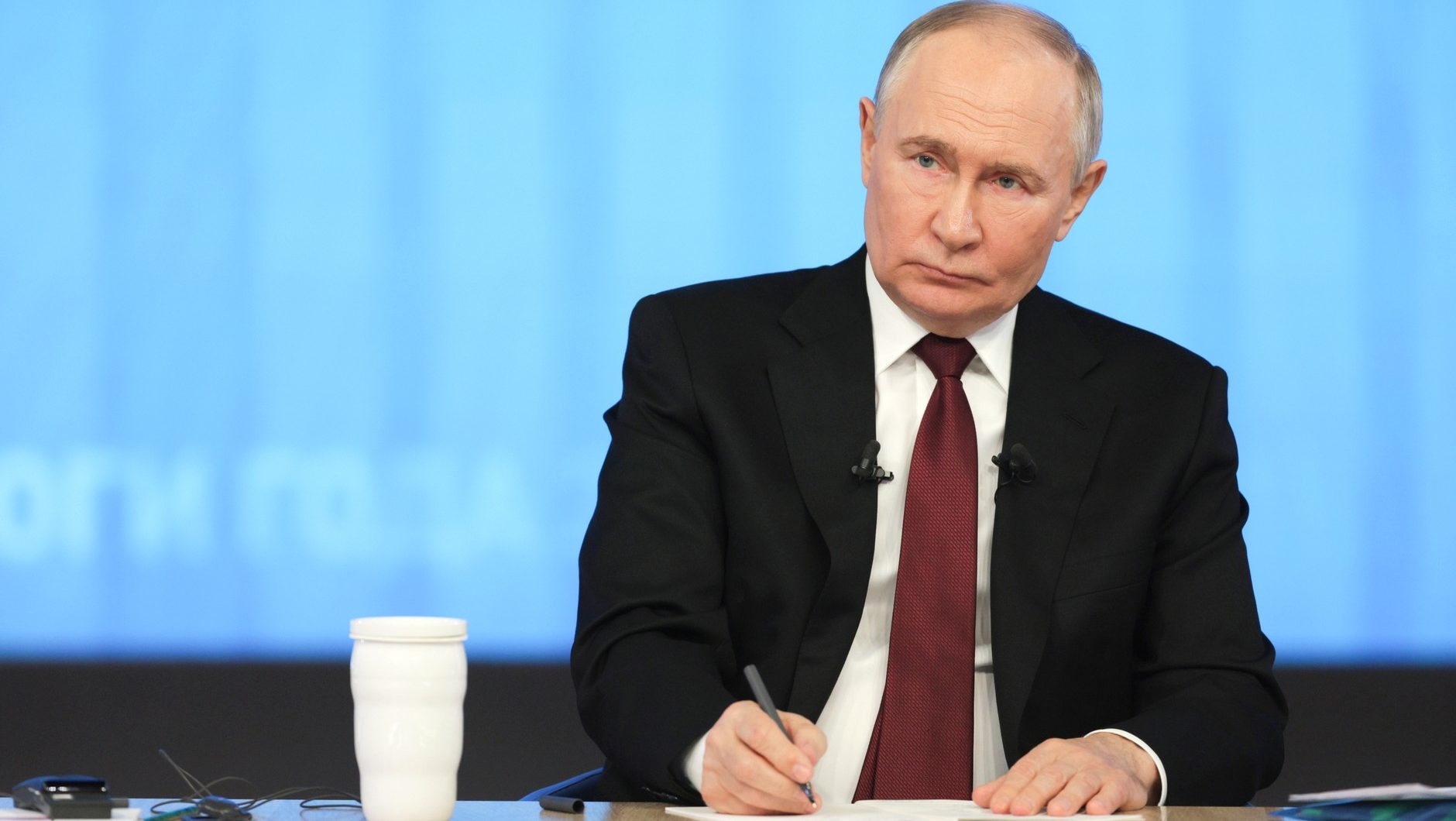 Стартовал сбор вопросов к программе «Итоги года с Владимиром Путиным»