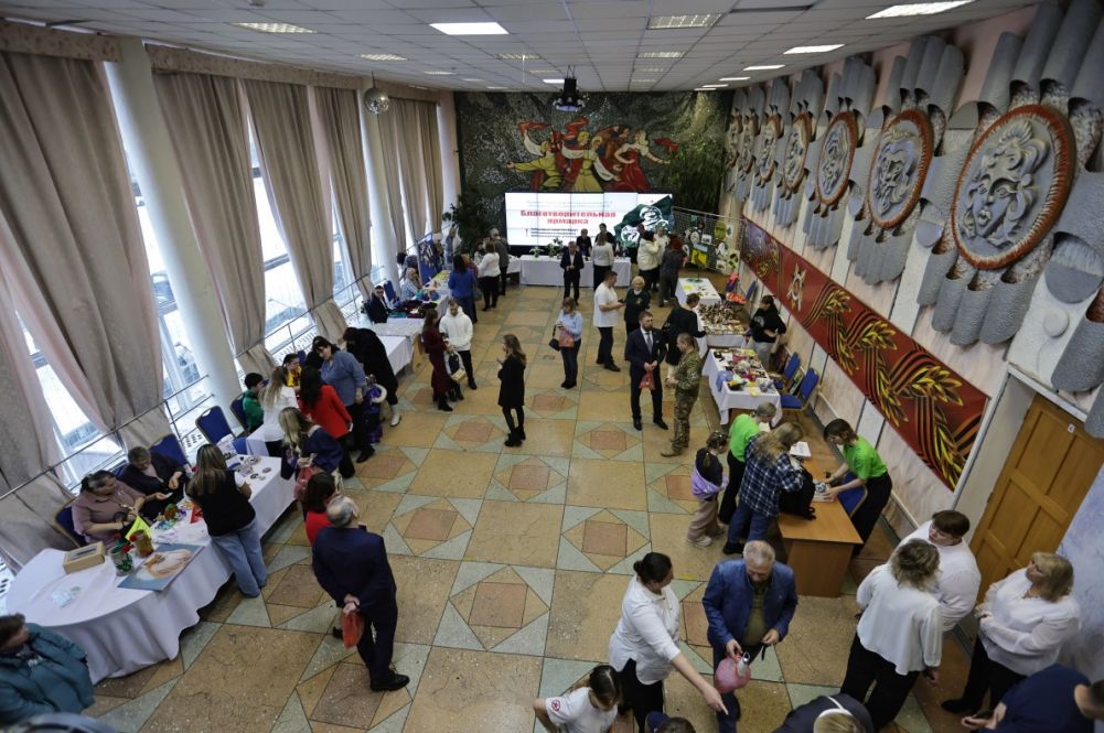 Благотворительную ярмарку и большой концерт посвятили защитникам Отечества в колымской Оле Благотворительную ярмарку и большой концерт посвятили защитникам Отечества в колымской Оле