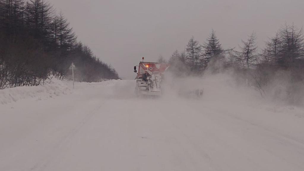 Минтранс Магаданской области сообщает, что с 14:00 08 декабря 2025 года восстановлено движение на автомобильной дороге "Герба - Омсукчан" для всех видов транспорта без ограничений