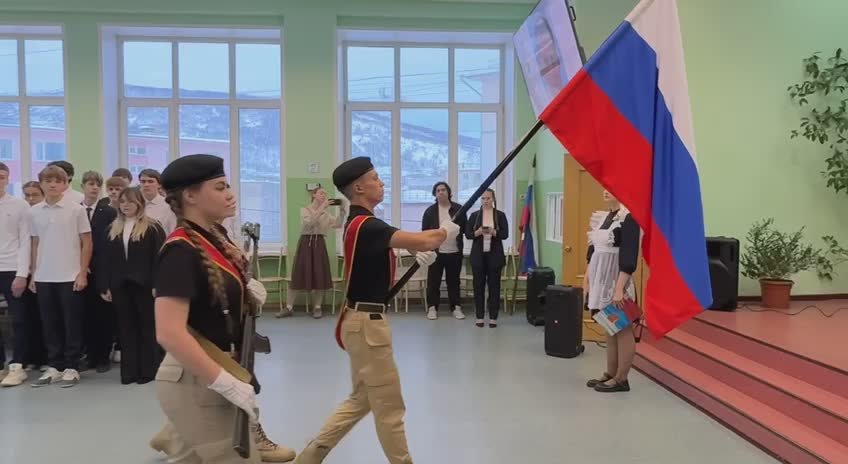 Лариса Поликанова: День Героев Отечества — знак высочайшего уважения к тем, кто удостоен почетных государственных наград — званий Героев Советского Союза, Российской Федерации, орденов Славы и Святого Георгия