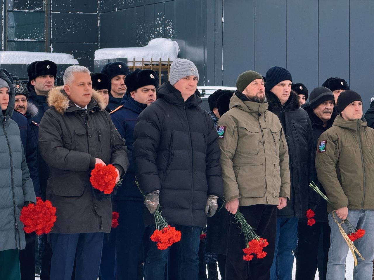 В Магадане почтили память Героев Отечества В Магадане почтили память Героев Отечества