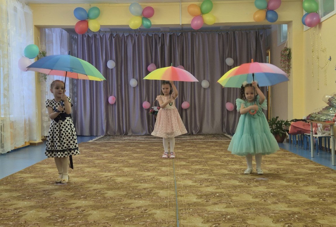 Детскому саду в колымском селе Клепка подарили миллион рублей к 55-летию