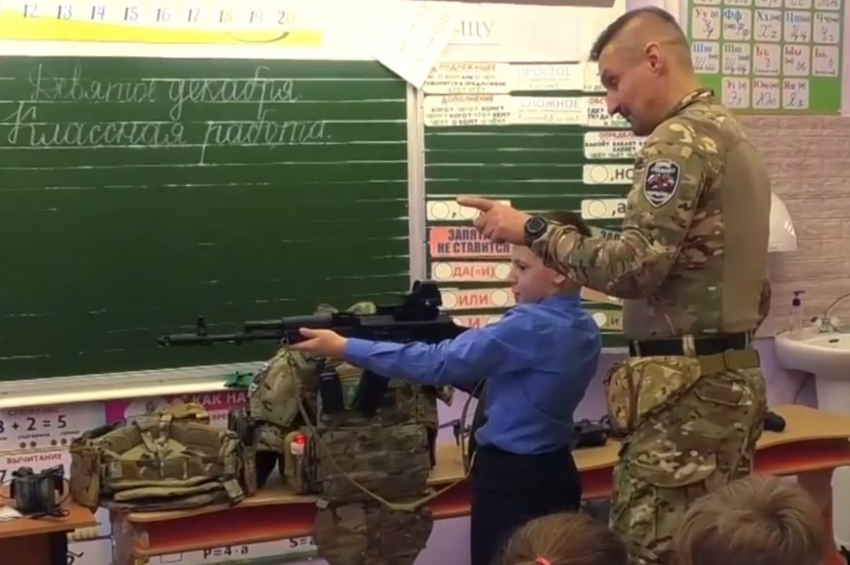 Андрей Майоров: Подрастающее поколение должно знать своих героев в лицо