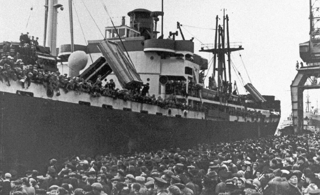 Тринадцать эшелонов молодежи прибыло 69 лет назад на Колыму по комсомольским путевкам