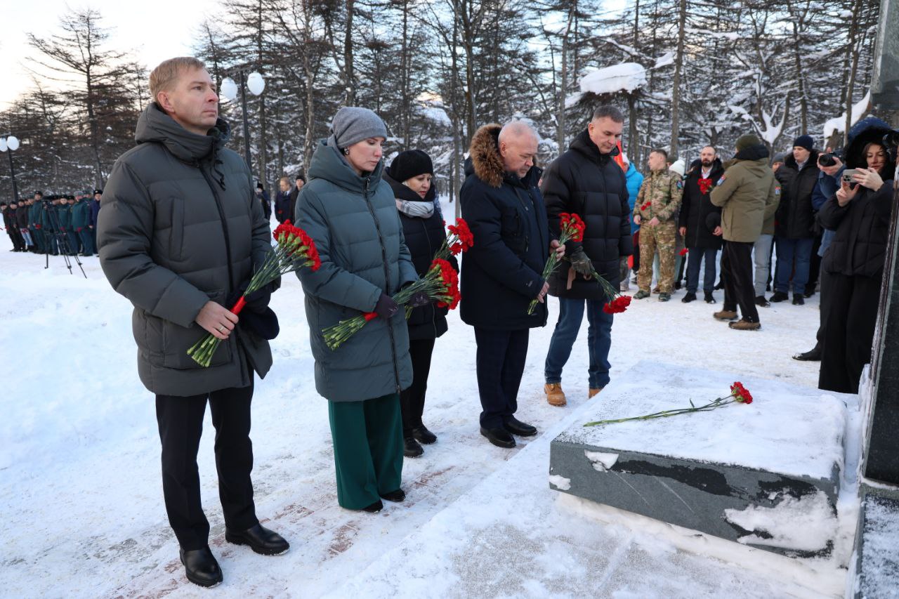 Магаданцы почтили память погибших в вооруженном конфликте на Кавказе Магаданцы почтили память погибших в вооруженном конфликте на Кавказе