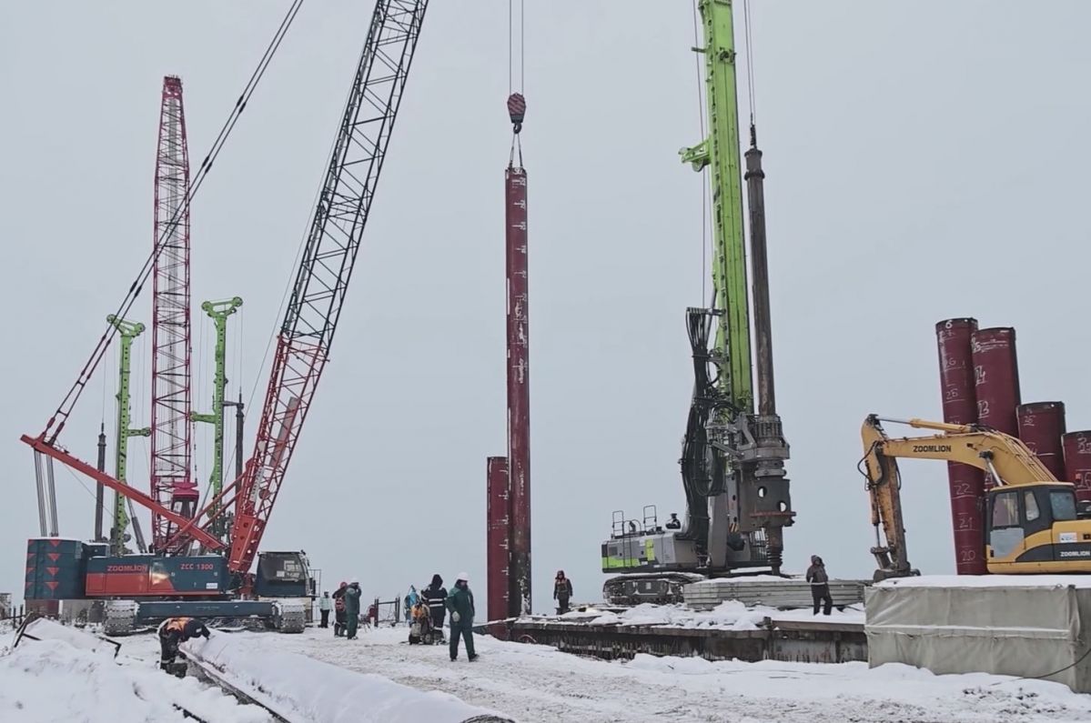 Водолазы погружаются на самое дно для строительства Морского туристического центра в Магадане Водолазы погружаются на самое дно для строительства Морского туристического центра в Магадане