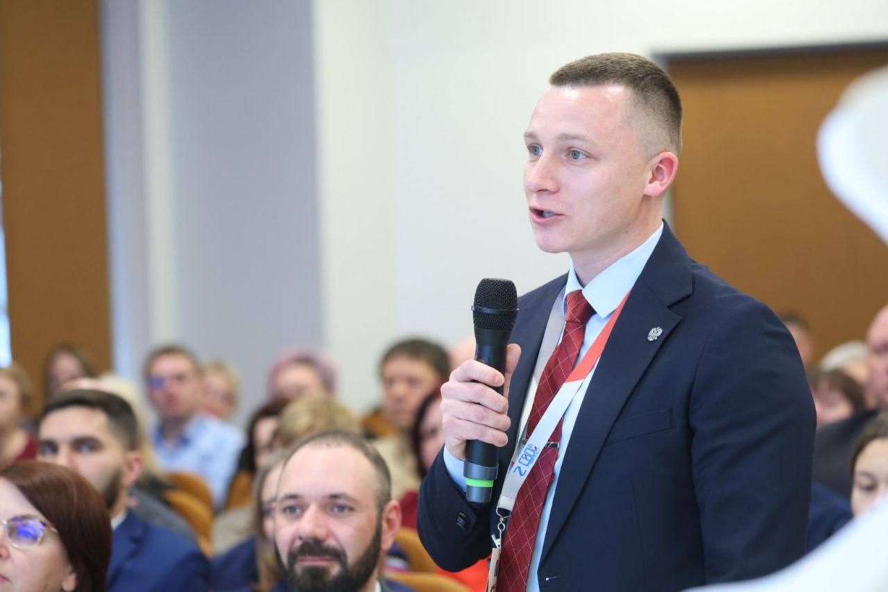 Сергей Носов: Провел прямую линию, ответил на вопросы колымчан: участников спецоперации, общественников, журналистов Сергей Носов: Провел прямую линию, ответил на вопросы колымчан: участников спецоперации, общественников, журналистов