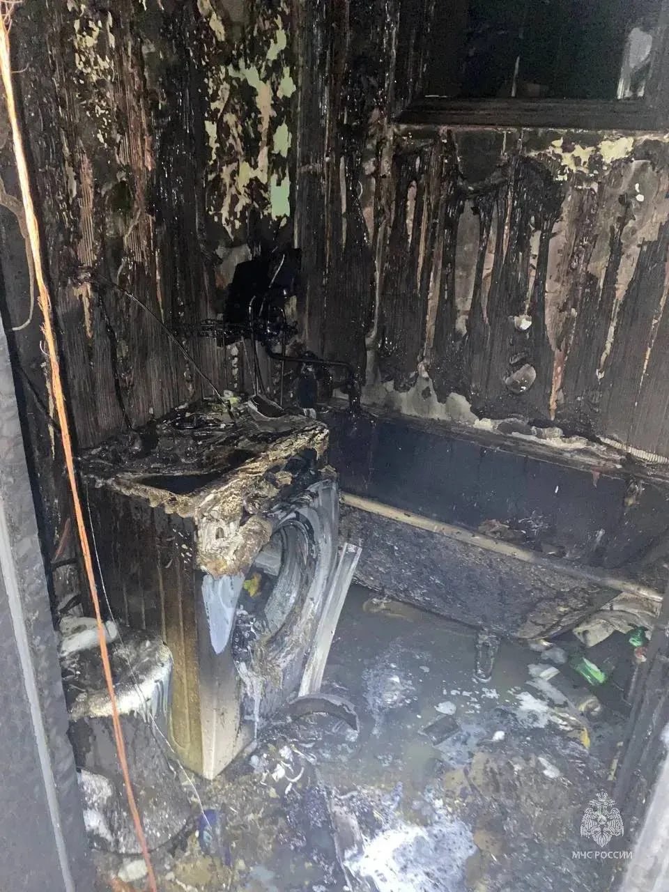 Неосторожный перекур, предварительно, мог спровоцировать пожар в квартире дома в Магадане — пострадали две женщины