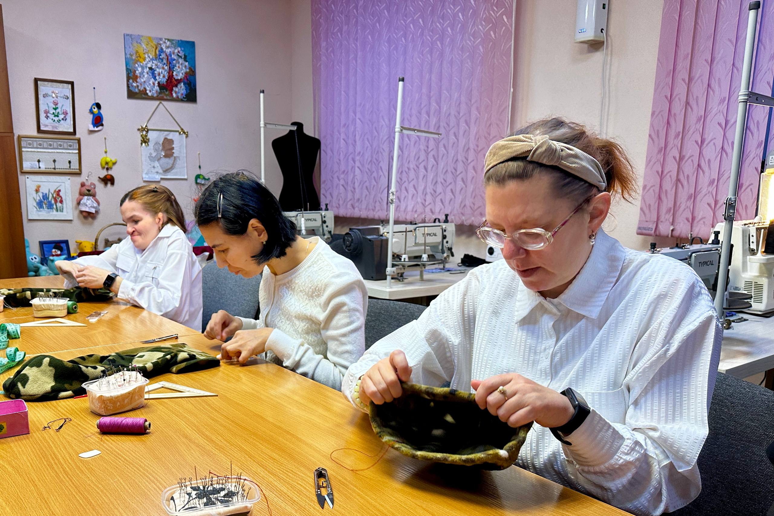 Сергей Носов: В Магаданской области организовали производство особых подушек для наших бойцов на передовой Сергей Носов: В Магаданской области организовали производство особых подушек для наших бойцов на передовой