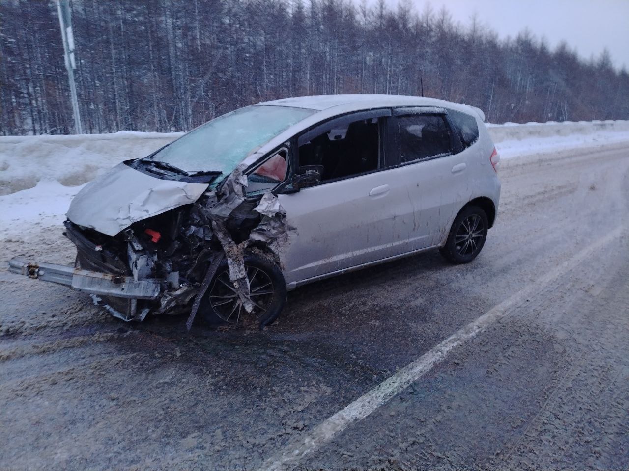 Госавтоинспекторы выясняют обстоятельства ДТП, в котором пострадали три человека Госавтоинспекторы выясняют обстоятельства ДТП, в котором пострадали три человека