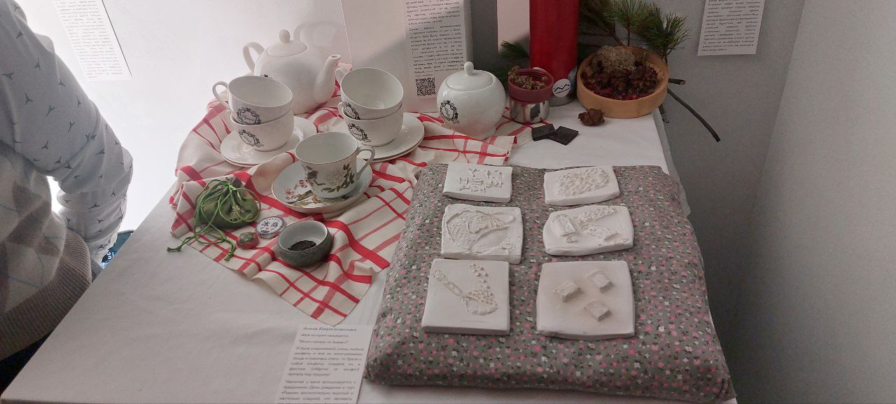 Необычная чайная выставка открылась в колымской «Рынде» Необычная чайная выставка открылась в колымской «Рынде»