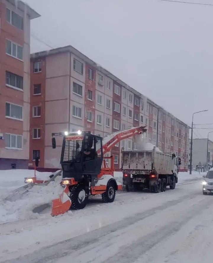 Лариса Поликанова: Подрядчик усилил работу по расчистке микрорайонов