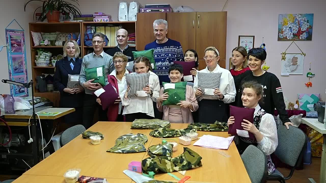 В Магадане создают новогодние подарки с ароматом природы Колымы для защитников Родины