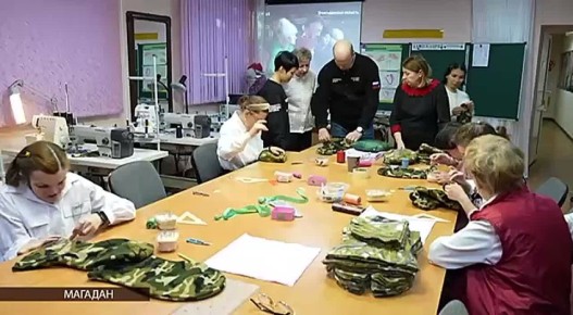 Губернатор Магаданской области Сергей Носов посетил магаданских волонтеров из Центра образования №1