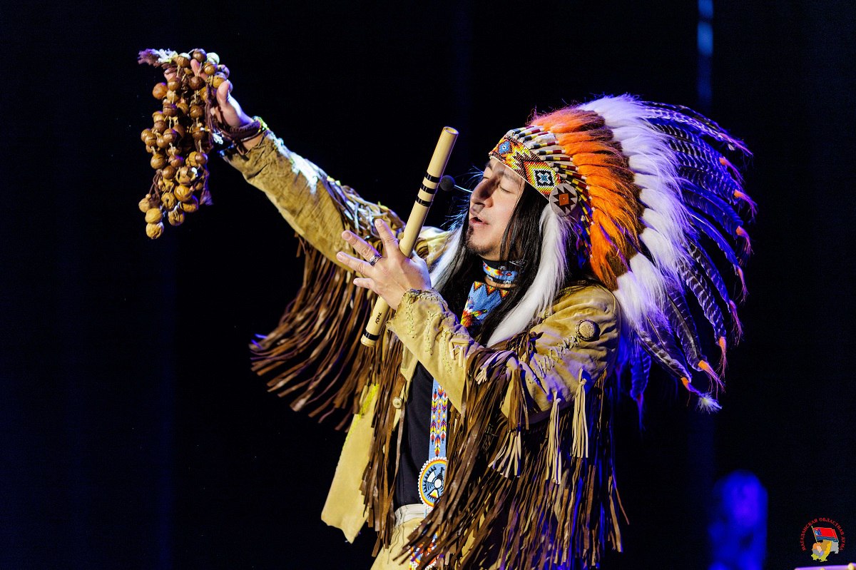 Ансамбль песни и танца народов Севера «Энэр» отпраздновал 45-летие Ансамбль песни и танца народов Севера «Энэр» отпраздновал 45-летие