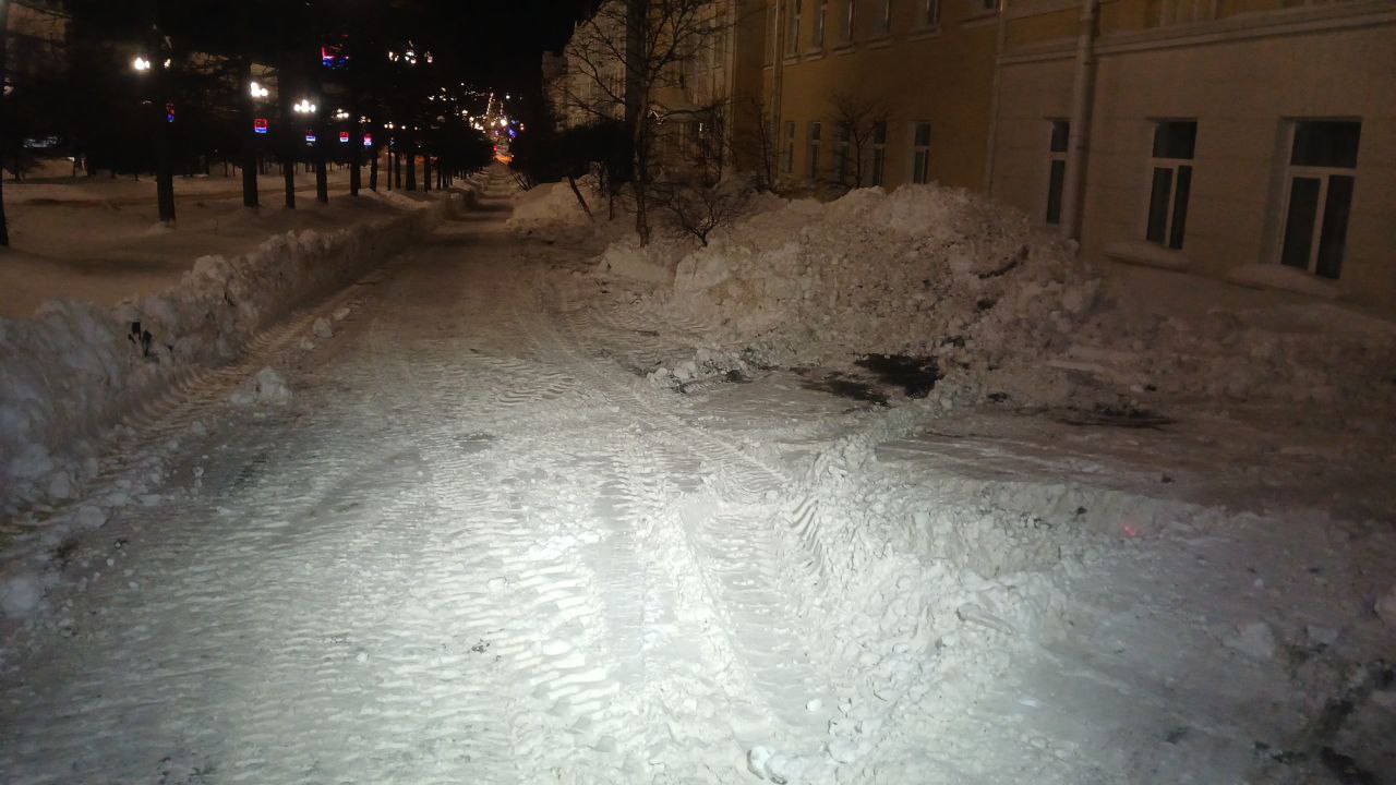 Лариса Поликанова: Продолжается интенсивная работа по расчистке нашего города от снега Лариса Поликанова: Продолжается интенсивная работа по расчистке нашего города от снега