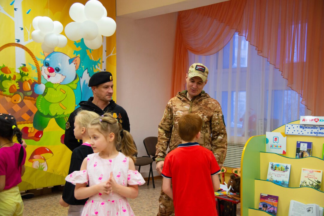 В Магаданском детском доме «Надежда» прошла праздничная встреча «Тепло родного дома» В Магаданском детском доме «Надежда» прошла праздничная встреча «Тепло родного дома»