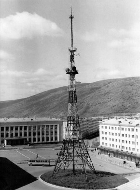 Лариса Поликанова: Дорогие магаданцы!. Обращаюсь к вам с важным сообщением, которое касается судьбы одного из самых узнаваемых для нашего города объектов — телевизионной мачты