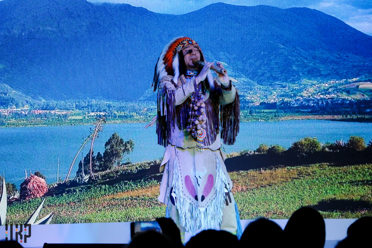 «Север притягательно неистов...» - «Север притягательно неистов...» -