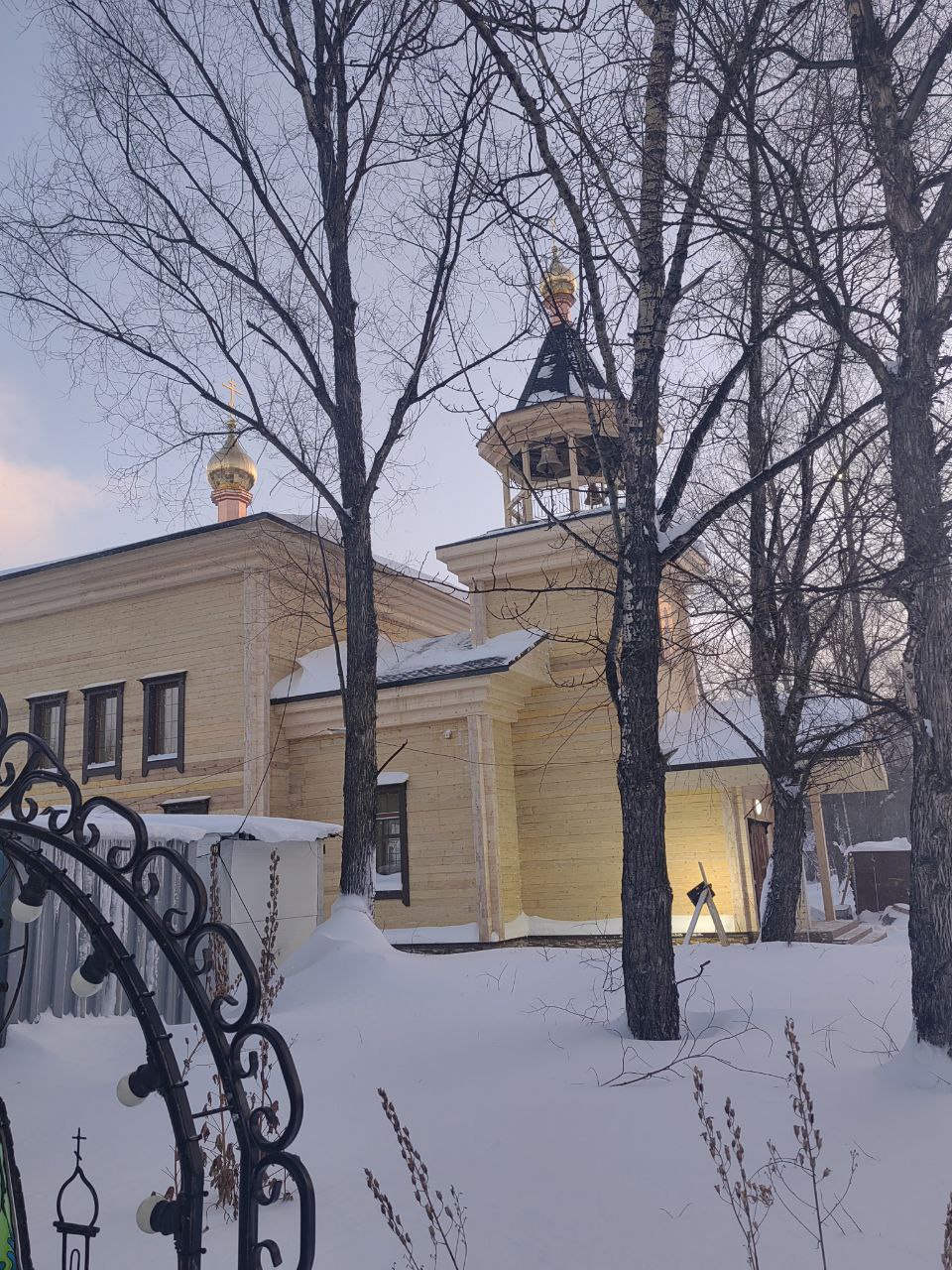 «Ленточки Победы», «Ёлка желаний» и торжественный концерт — Усть-Омчуг подготовил для гостей округа разностороннюю программу «Ленточки Победы», «Ёлка желаний» и торжественный концерт — Усть-Омчуг подготовил для гостей округа разностороннюю программу