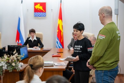 Лариса Поликанова: Вместе с коллегами первыми в Магаданской области присоединились к благотворительной акции «Час для Победы»